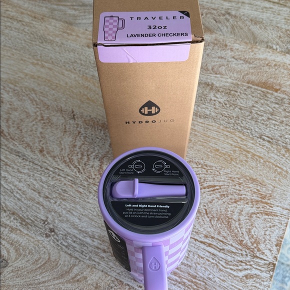 Hydrojug checkers 32oz NWT - Picture 3 of 5